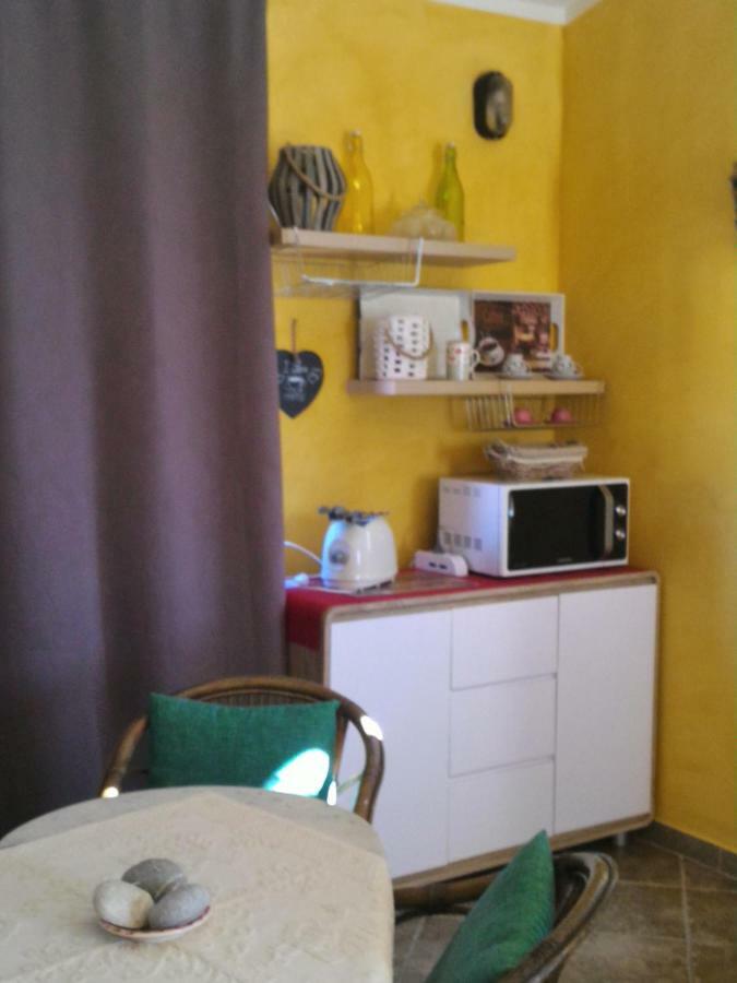 Casa Di Rosa Leilighet Chia Eksteriør bilde